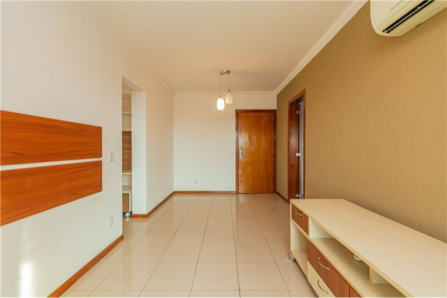 Imagem Imóvel com 2 Quartos à Venda, em Cavalhada - Porto Alegre Imagem Imóvel com 2 Quartos à Venda, em Cavalhada - Porto Alegre