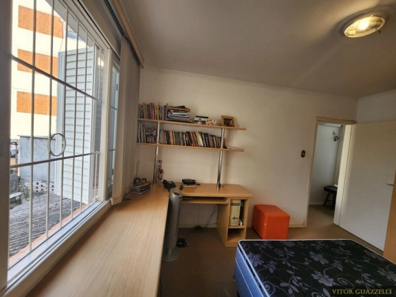 Imagem Imóvel com 2 Quartos à Venda, em Rio Branco - Porto Alegre Imagem Imóvel com 2 Quartos à Venda, em Rio Branco - Porto Alegre