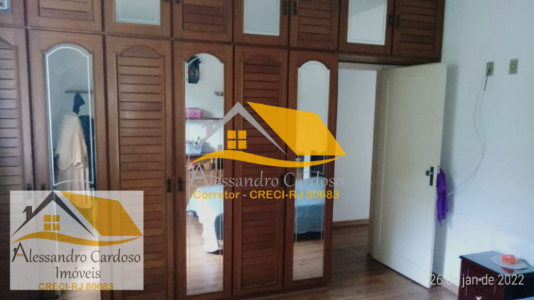 Imagem Casa com 3 Quartos à Venda, 250 m² em Parque São Clemente - Nova Friburgo Imagem Casa com 3 Quartos à Venda, 250 m² em Parque São Clemente - Nova Friburgo