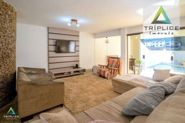 Imagem Casa com 5 Quartos à Venda, 267 m² em Vale Do Ipê - Juiz De Fora Imagem Casa com 5 Quartos à Venda, 267 m² em Vale Do Ipê - Juiz De Fora