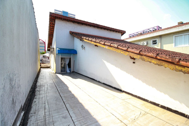 Imagem Casa com 4 Quartos à Venda, 575 m² em Encruzilhada - Santos Imagem Casa com 4 Quartos à Venda, 575 m² em Encruzilhada - Santos