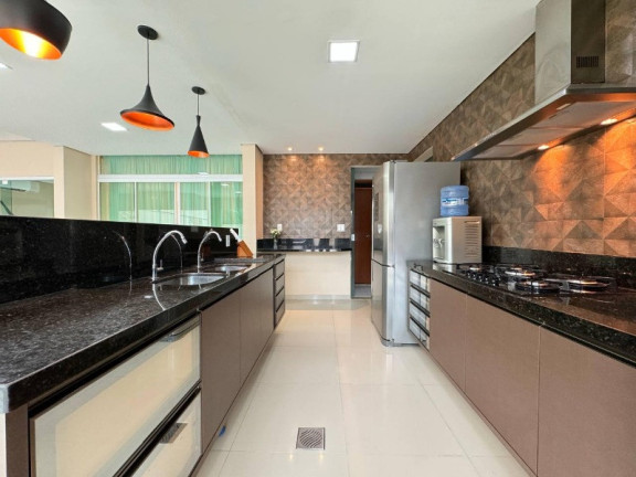 Imagem Casa com 4 Quartos à Venda, 318 m² em Ponta Negra - Manaus Imagem Casa com 4 Quartos à Venda, 318 m² em Ponta Negra - Manaus