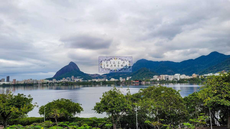 Imagem Apartamento com 8 Quartos à Venda, 320 m² em Lagoa - Rio De Janeiro Imagem Apartamento com 8 Quartos à Venda, 320 m² em Lagoa - Rio De Janeiro
