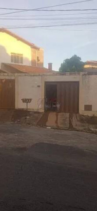 Casa com 2 Quartos à Venda, 300 m² em Antônio Pimenta  - Montes Claros