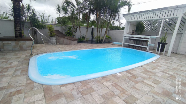Imagem Sobrado com 5 Quartos à Venda, 238 m² em Balneário Mariluz - Itapoá Imagem Sobrado com 5 Quartos à Venda, 238 m² em Balneário Mariluz - Itapoá