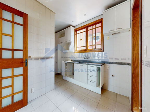 Imagem Imóvel com 5 Quartos à Venda, 410 m² em Petrópolis - Porto Alegre Imagem Imóvel com 5 Quartos à Venda, 410 m² em Petrópolis - Porto Alegre