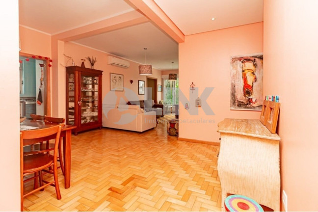 Imagem Apartamento com 3 Quartos à Venda, 124 m² em Moinhos De Vento - Porto Alegre
