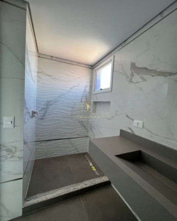 Imagem Imóvel com 3 Quartos à Venda, 250 m² em Centro - Guaratuba Imagem Imóvel com 3 Quartos à Venda, 250 m² em Centro - Guaratuba