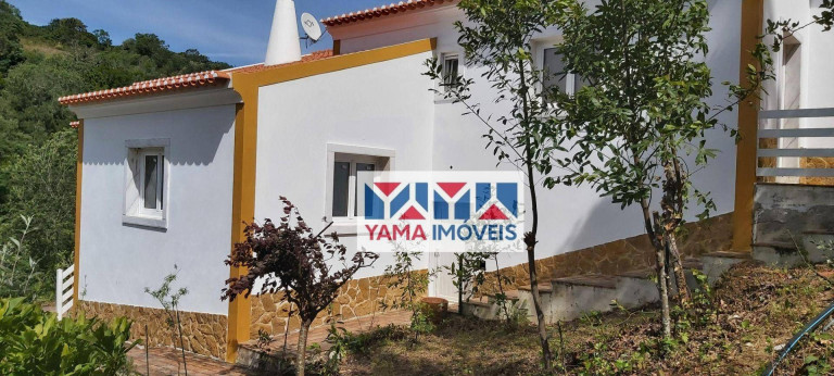 Imagem Casa com 4 Quartos à Venda, 220 m² em Lisboa - Lisboa Imagem Casa com 4 Quartos à Venda, 220 m² em Lisboa - Lisboa