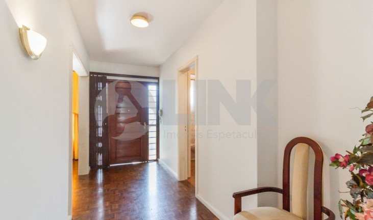 Imagem Casa com 3 Quartos à Venda, 327 m² em Chácara Das Pedras - Porto Alegre Imagem Casa com 3 Quartos à Venda, 327 m² em Chácara Das Pedras - Porto Alegre