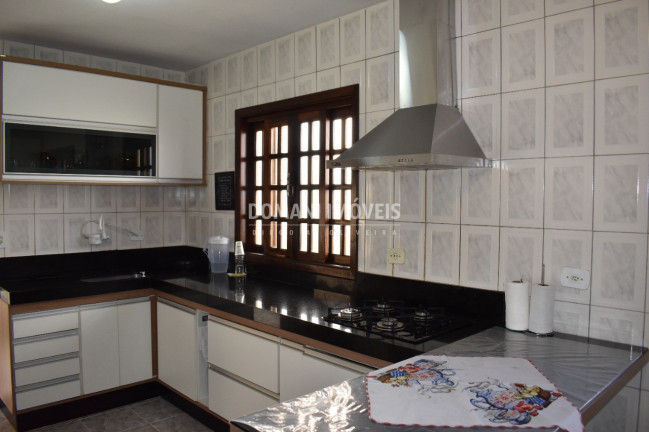 Imagem Casa com 4 Quartos à Venda, 2 m² em Região Da Floresta Negra - Campos Do Jordão Imagem Casa com 4 Quartos à Venda, 2 m² em Região Da Floresta Negra - Campos Do Jordão
