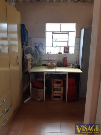 Imagem Casa com 3 Quartos à Venda, em Centro - Jacareí Imagem Casa com 3 Quartos à Venda, em Centro - Jacareí