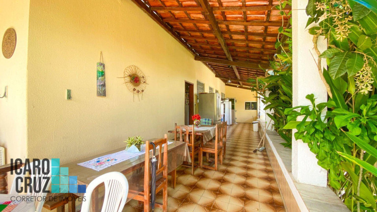 Imagem Casa com 3 Quartos à Venda, 374 m² em Centro - Lauro De Freitas
