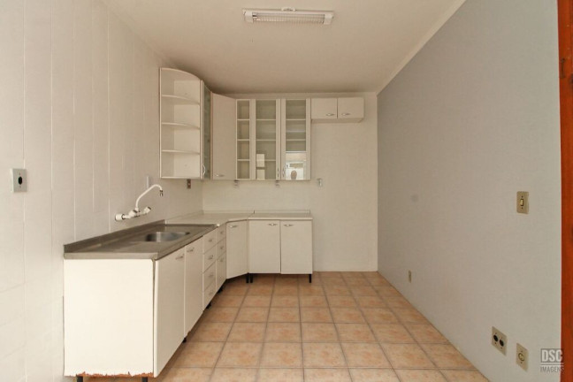 Imagem Casa com 3 Quartos à Venda, 138 m² em Cristal - Porto Alegre Imagem Casa com 3 Quartos à Venda, 138 m² em Cristal - Porto Alegre