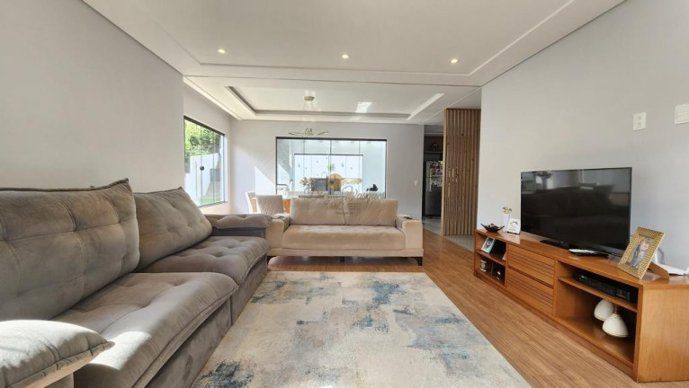 Imagem Casa com 4 Quartos à Venda, 260 m² em Parque Do Imbui - Teresópolis Imagem Casa com 4 Quartos à Venda, 260 m² em Parque Do Imbui - Teresópolis