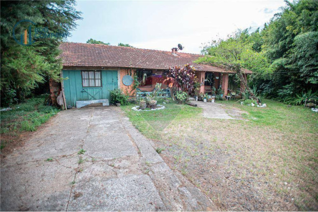 Imagem Casa com 6 Quartos à Venda, 2.790 m² em Vila São João - Irati Imagem Casa com 6 Quartos à Venda, 2.790 m² em Vila São João - Irati