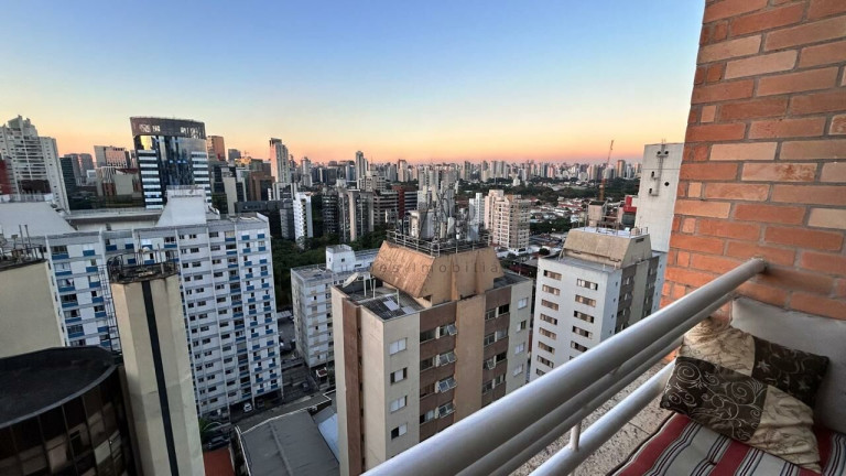 Imagem Apartamento com 1 Quarto à Venda ou Locação, 46 m² em Brooklin - São Paulo Imagem Apartamento com 1 Quarto à Venda ou Locação, 46 m² em Brooklin - São Paulo