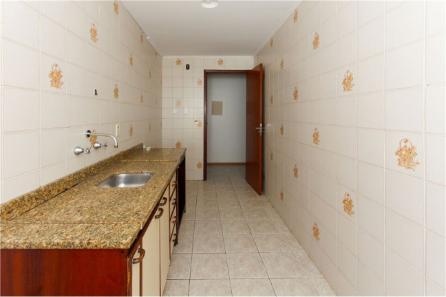 Imagem Imóvel com 3 Quartos à Venda, em Tristeza - Porto Alegre Imagem Imóvel com 3 Quartos à Venda, em Tristeza - Porto Alegre