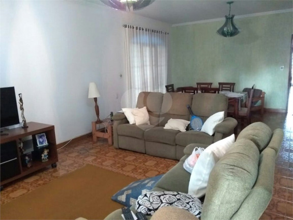 Imagem Casa com 2 Quartos para Temporada, 361 m² em Jundiaí Imagem Casa com 2 Quartos para Temporada, 361 m² em Jundiaí