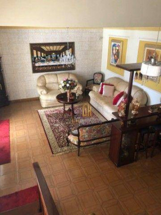 Imagem Casa com 4 Quartos à Venda, 482 m² em Setor Jaó - Goiânia Imagem Casa com 4 Quartos à Venda, 482 m² em Setor Jaó - Goiânia