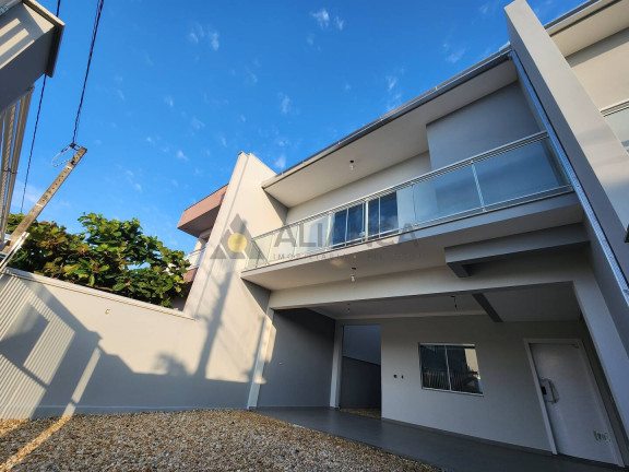 Imagem Casa com 3 Quartos à Venda, 185 m² em Meia Praia - Navegantes Imagem Casa com 3 Quartos à Venda, 185 m² em Meia Praia - Navegantes