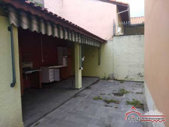 Imagem Casa com 4 Quartos à Venda, 250 m² em Centro - Jacareí Imagem Casa com 4 Quartos à Venda, 250 m² em Centro - Jacareí