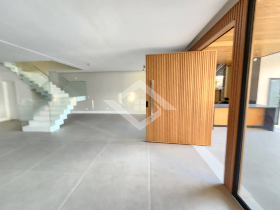Imagem Casa com 5 Quartos à Venda, 380 m² em Barra Da Tijuca - Rio De Janeiro Imagem Casa com 5 Quartos à Venda, 380 m² em Barra Da Tijuca - Rio De Janeiro