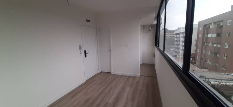 Imagem Kitnet com 1 Quarto à Venda, 18 m² em água Verde - Curitiba Imagem Kitnet com 1 Quarto à Venda, 18 m² em água Verde - Curitiba