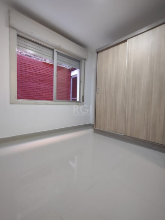 Imagem Apartamento com 2 Quartos à Venda, 61 m² em Medianeira - Porto Alegre