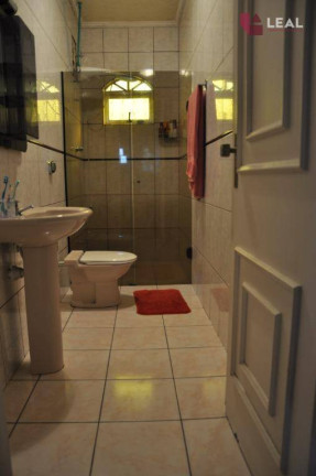 Imagem Casa com 3 Quartos à Venda, 219 m² em Primavera - Pouso Alegre Imagem Casa com 3 Quartos à Venda, 219 m² em Primavera - Pouso Alegre