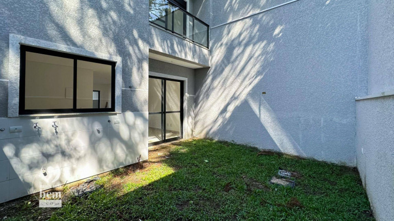Imagem Sobrado com 3 Quartos à Venda, 142 m² em Boa Vista - Curitiba