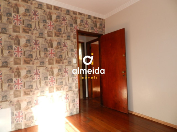 Imagem Casa com 3 Quartos à Venda, 200 m² em Nossa Senhora De Lourdes - Santa Maria Imagem Casa com 3 Quartos à Venda, 200 m² em Nossa Senhora De Lourdes - Santa Maria