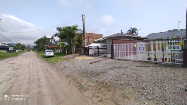 Imagem Casa com 2 Quartos para Temporada, 70 m² em Balneário Mariluz - Itapoá Imagem Casa com 2 Quartos para Temporada, 70 m² em Balneário Mariluz - Itapoá