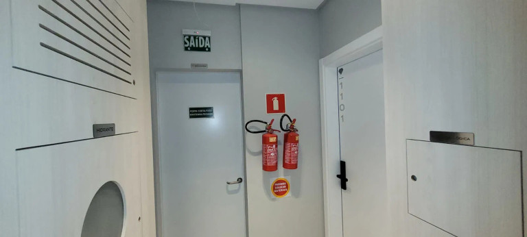 Imagem Apartamento com 3 Quartos à Venda, 100 m² em Itacolomí - Balneário Piçarras Imagem Apartamento com 3 Quartos à Venda, 100 m² em Itacolomí - Balneário Piçarras