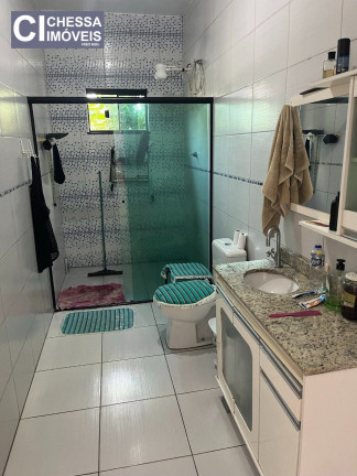 Imagem Casa com 2 Quartos à Venda, 300 m² em Espinheiros - Itajaí Imagem Casa com 2 Quartos à Venda, 300 m² em Espinheiros - Itajaí