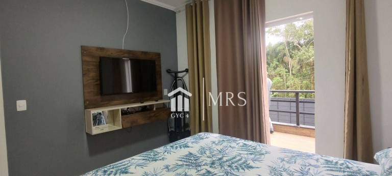 Imagem Imóvel com 5 Quartos à Venda, 630 m² em Caraguatá - Mairiporã Imagem Imóvel com 5 Quartos à Venda, 630 m² em Caraguatá - Mairiporã