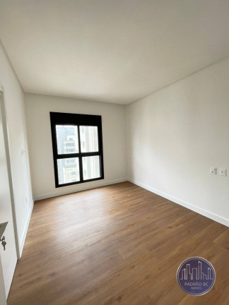 Imagem Apartamento com 4 Quartos à Venda, 149 m² em Centro - Balneário Camboriú Imagem Apartamento com 4 Quartos à Venda, 149 m² em Centro - Balneário Camboriú