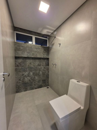 Imagem Casa com 3 Quartos à Venda, 284 m² em Santo Inácio - Curitiba Imagem Casa com 3 Quartos à Venda, 284 m² em Santo Inácio - Curitiba