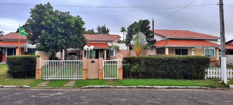 Imagem Casa de Condomínio com 3 Quartos à Venda, 130 m² em Centro - Aquiraz Imagem Casa de Condomínio com 3 Quartos à Venda, 130 m² em Centro - Aquiraz