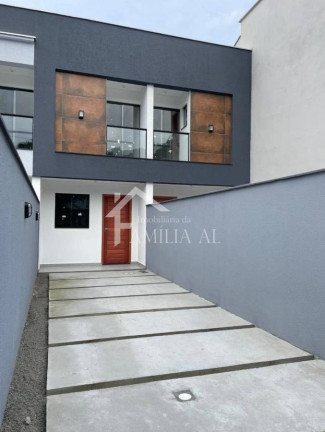 Casa com 3 Quartos à Venda, 90 m² em Iririú - Joinville