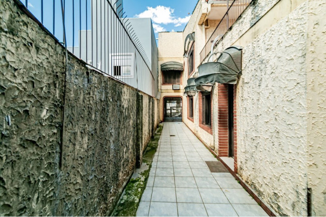 Imagem Casa com 3 Quartos à Venda, 299 m² em Passo Da Areia - Porto Alegre Imagem Casa com 3 Quartos à Venda, 299 m² em Passo Da Areia - Porto Alegre