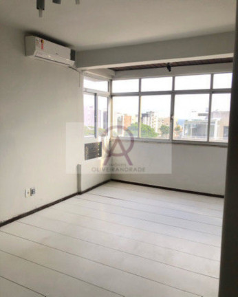 Imagem Imóvel com 3 Quartos à Venda, 132 m² em Ondina - Salvador Imagem Imóvel com 3 Quartos à Venda, 132 m² em Ondina - Salvador
