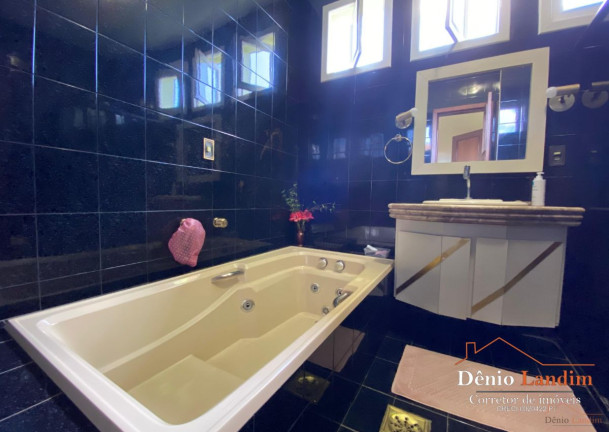 Imagem Casa com 3 Quartos à Venda, 294 m² em Ibituruna - Montes Claros