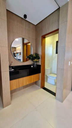 Imagem Casa com 3 Quartos à Venda, 3.100 m² em Chácara Em Condomínio - Hidrolândia
