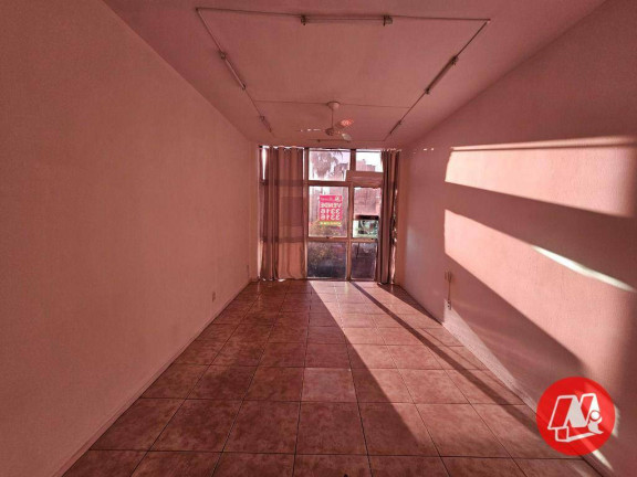 Sala Comercial à Venda ou Locação, 27 m² em Petrópolis - Porto Alegre