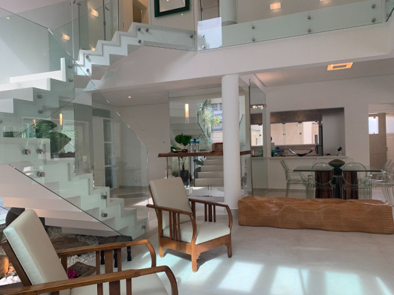 Imagem Imóvel com 6 Quartos à Venda, em Riviera - Bertioga Imagem Imóvel com 6 Quartos à Venda, em Riviera - Bertioga