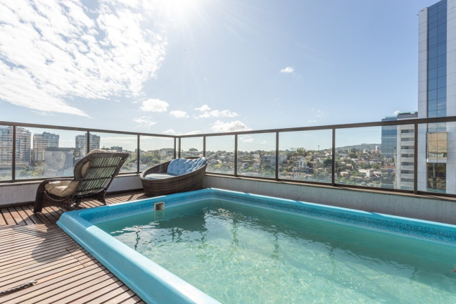 Imagem Imóvel com 3 Quartos à Venda, 240 m² em Chácara Das Pedras - Porto Alegre Imagem Imóvel com 3 Quartos à Venda, 240 m² em Chácara Das Pedras - Porto Alegre