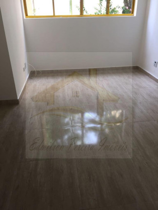 Imagem Apartamento com 3 Quartos à Venda, 55 m² em Cláudia - Londrina