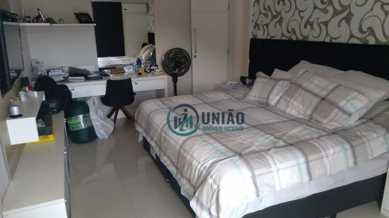 Imagem Casa com 6 Quartos à Venda, 540 m² em Charitas - Niterói