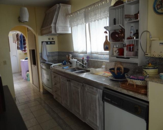 Imagem Imóvel com 3 Quartos à Venda, 300 m² em Pitangueiras - Guarujá Imagem Imóvel com 3 Quartos à Venda, 300 m² em Pitangueiras - Guarujá